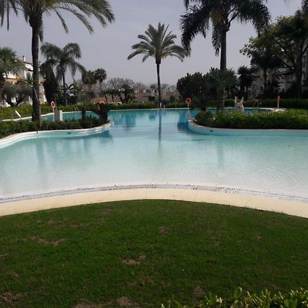Chez Migs & Luci. Marbella. Milla De Oro. Golden Mille Apartment Luaran gambar